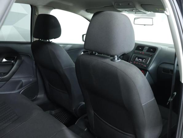 Volkswagen Polo V Рестайлинг с пробегом 2016 года, цена 849 000 рублей, 165555 км, седан, Автокод Объявления