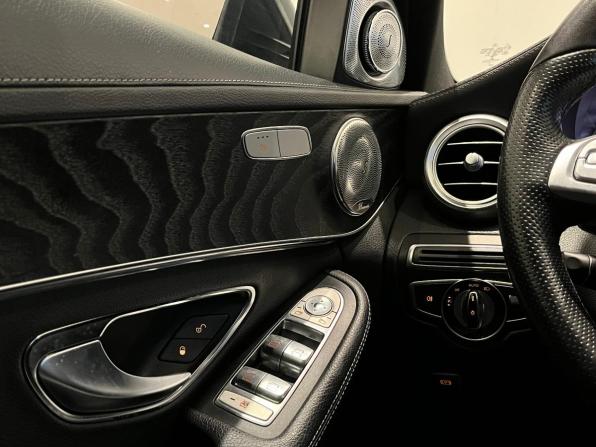 Mercedes-Benz C-Класс IV (W205) с пробегом 2015 года, цена 2 399 000 рублей, 129932 км, седан, Автокод Объявления