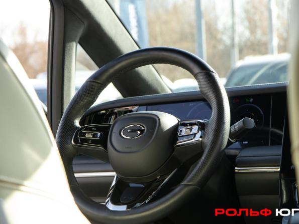 GAC M8 с пробегом 2024 года, цена 4 350 000 рублей, 49826 км, минивэн, Автокод Объявления