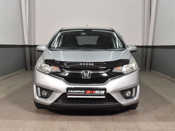 Honda Fit III Рестайлинг с пробегом 2017 года, цена 1 119 999 рублей, 103030 км, хэтчбек, Автокод Объявления