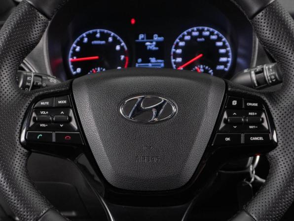 Hyundai Solaris II Рестайлинг с пробегом 2021 года, цена 1 619 000 рублей, 79230 км, седан, Автокод Объявления