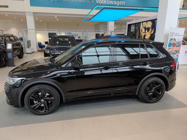 Volkswagen Tiguan II Рестайлинг с пробегом 2021 года, цена 4 090 000 рублей, 94158 км, внедорожник, Автокод Объявления