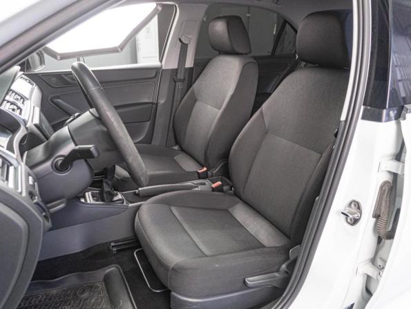 Skoda Rapid I с пробегом 2015 года, цена 749 000 рублей, 203930 км, лифтбек, Автокод Объявления