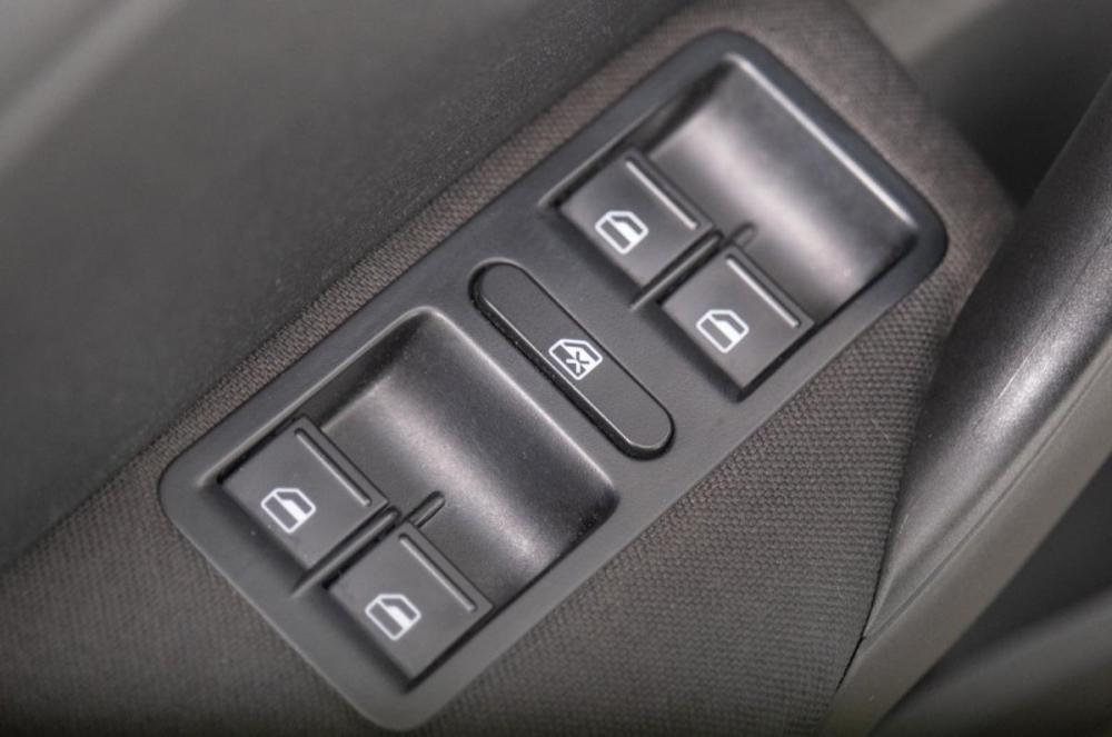 Volkswagen Polo V Рестайлинг Томск  - изображение 8