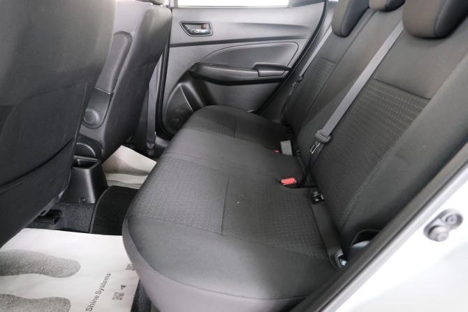 Suzuki Swift V с пробегом 2019 года, цена 1 349 000 рублей, 53000 км, хэтчбек, Автокод Объявления