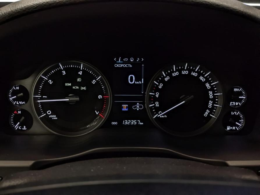 Toyota Land Cruiser 200 Series Рестайлинг 2 Москва  - изображение 16