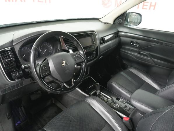 Mitsubishi Outlander III Рестайлинг 2 с пробегом 2017 года, цена 1 798 000 рублей, 190313 км, внедорожник, Автокод Объявления