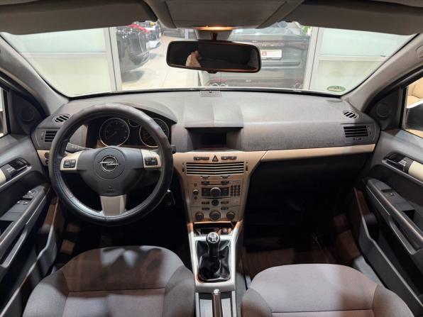Opel Astra H Рестайлинг с пробегом 2008 года, цена 600 000 рублей, 350000 км, универсал, Автокод Объявления