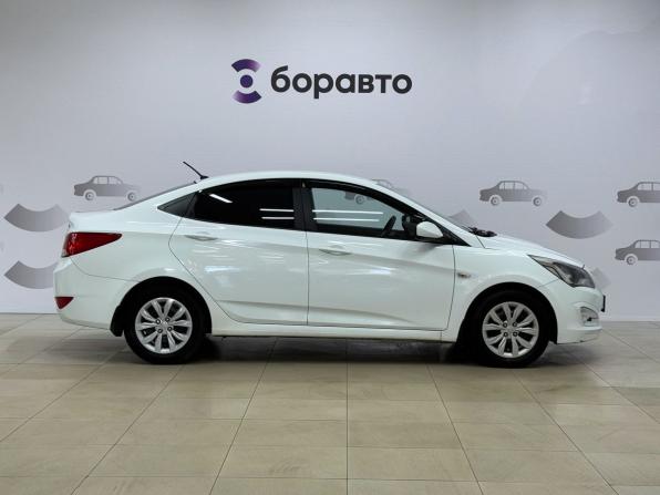 Hyundai Solaris I Рестайлинг с пробегом 2015 года, цена 900 000 рублей, 208239 км, седан, Автокод Объявления