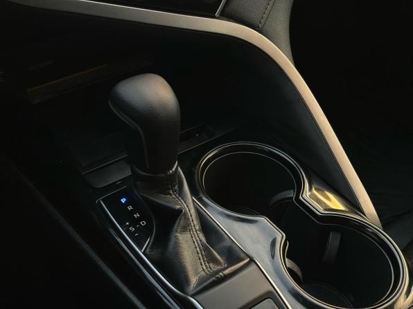 Toyota Camry VIII (XV70) с пробегом 2018 года, цена 2 199 000 рублей, 115752 км, седан, Автокод Объявления