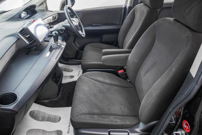 Honda Freed I Рестайлинг с пробегом 2012 года, цена 1 269 000 рублей, 136000 км, компактвэн, Автокод Объявления