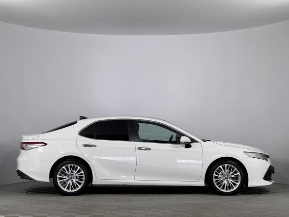 Toyota Camry VIII (XV70) с пробегом 2018 года, цена 2 370 000 рублей, 207000 км, седан, Автокод Объявления
