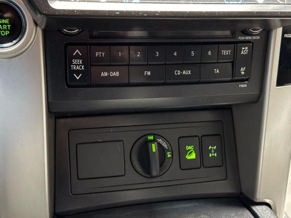 Toyota Land Cruiser Prado 150 Series с пробегом 2012 года, цена 2 999 000 рублей, 247170 км, внедорожник, Автокод Объявления