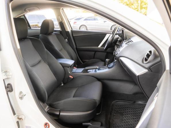 Mazda 3 II (BL) Рестайлинг с пробегом 2012 года, цена 960 000 рублей, 179775 км, седан, Автокод Объявления