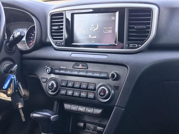 Kia Sportage IV Рестайлинг с пробегом 2019 года, цена 1 719 000 рублей, 195000 км, внедорожник, Автокод Объявления