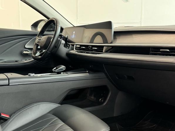 Chery Arrizo 8 с пробегом 2023 года, цена 2 099 000 рублей, 36000 км, седан, Автокод Объявления