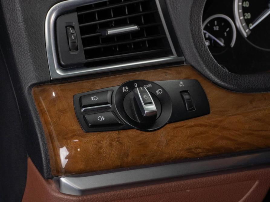 BMW 5 серии VI (F10/F11/F07) Тюмень  - изображение 19