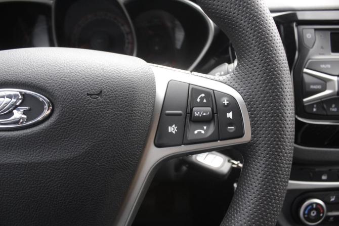 Lada (ВАЗ) Vesta I с пробегом 2020 года, цена 1 345 000 рублей, 48219 км, универсал, Автокод Объявления
