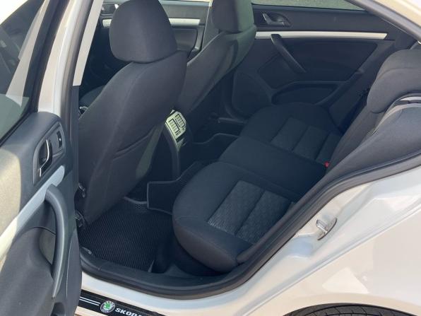 Skoda Octavia II (A5) Рестайлинг с пробегом 2011 года, цена 850 000 рублей, 209673 км, лифтбек, Автокод Объявления