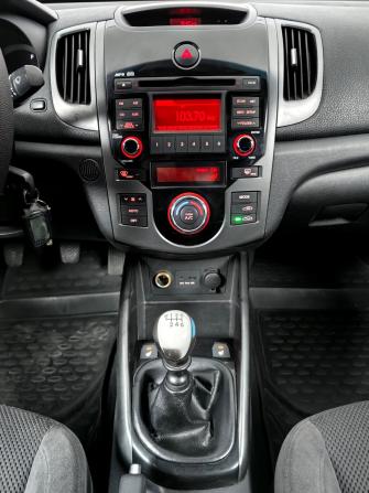 Kia Cerato II с пробегом 2011 года, цена 649 000 рублей, 220977 км, купе, Автокод Объявления