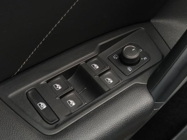 Volkswagen Tiguan II Рестайлинг с пробегом 2021 года, цена 3 719 000 рублей, 75786 км, внедорожник, Автокод Объявления