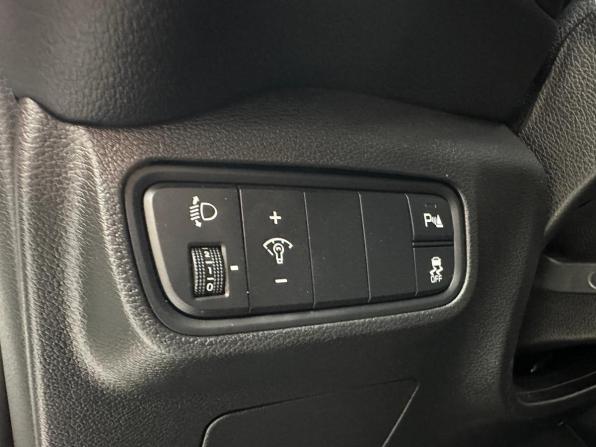 Kia Soul III Рестайлинг с пробегом 2022 года, цена 2 275 000 рублей, 49730 км, хэтчбек, Автокод Объявления