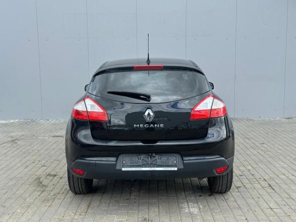 Renault Megane III Рестайлинг с пробегом 2013 года, цена 569 000 рублей, 293799 км, хэтчбек, Автокод Объявления