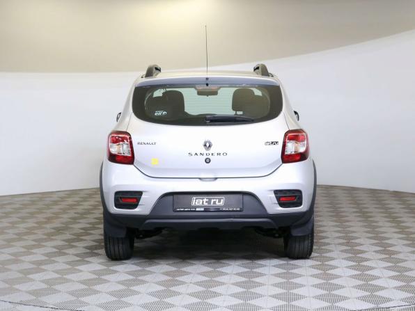 Renault Sandero II Рестайлинг с пробегом 2018 года, цена 1 090 000 рублей, 97500 км, хэтчбек, Автокод Объявления