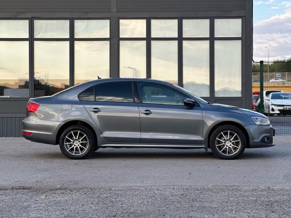 Volkswagen Jetta VI с пробегом 2012 года, цена 1 090 000 рублей, 133211 км, седан, Автокод Объявления