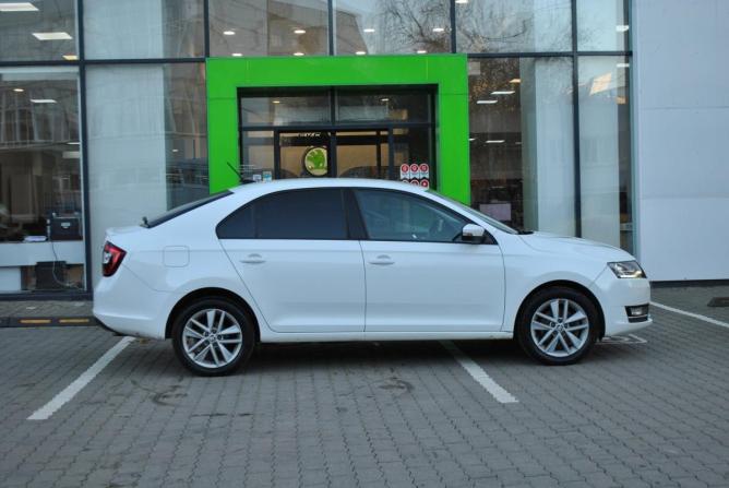 Skoda Rapid I Рестайлинг с пробегом 2018 года, цена 1 100 000 рублей, 184454 км, лифтбек, Автокод Объявления