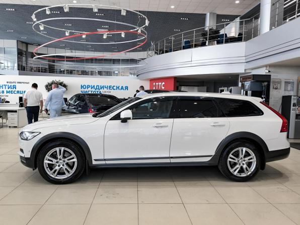 Volvo V90 Cross Country I с пробегом 2018 года, цена 3 150 000 рублей, 161500 км, универсал, Автокод Объявления