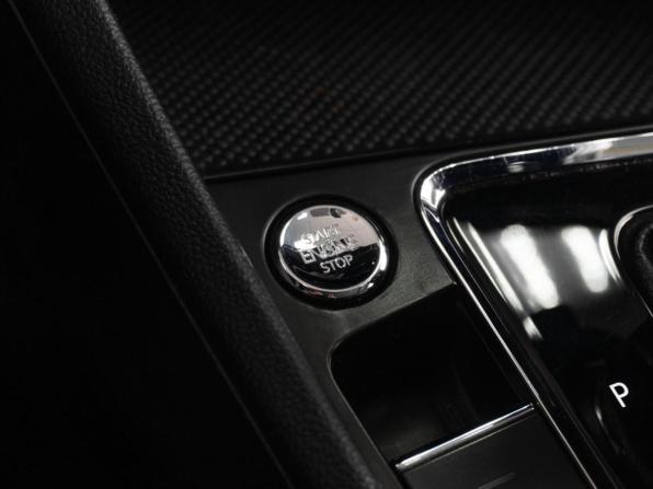 Volkswagen Bora IV с пробегом 2020 года, цена 1 899 000 рублей, 131368 км, седан, Автокод Объявления