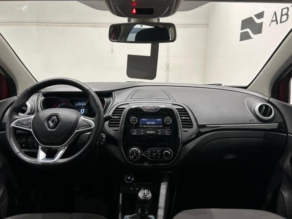 Renault Kaptur I Рестайлинг с пробегом 2021 года, цена 1 649 000 рублей, 68185 км, внедорожник, Автокод Объявления