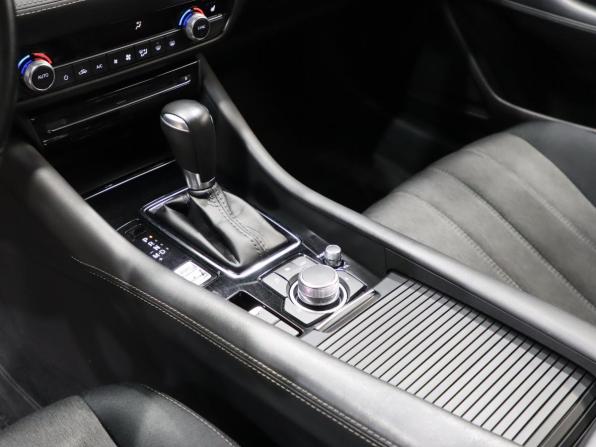 Mazda 6 III (GJ) Рестайлинг 2 с пробегом 2020 года, цена 2 300 000 рублей, 44318 км, седан, Автокод Объявления