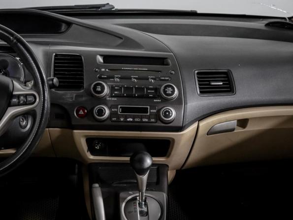Honda Civic VIII с пробегом 2007 года, цена 690 000 рублей, 197935 км, седан, Автокод Объявления