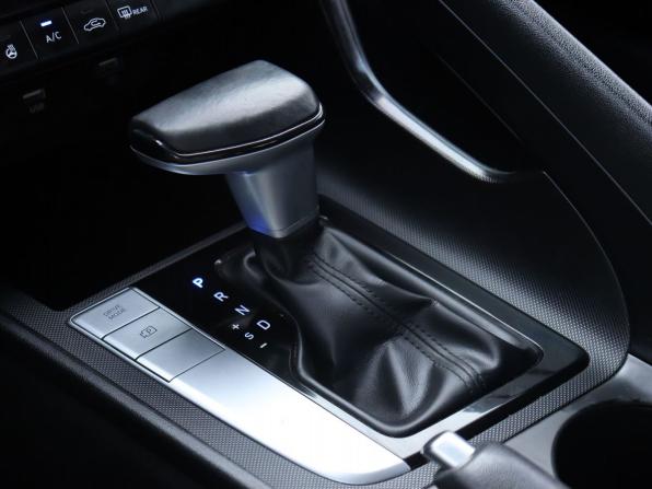 Hyundai Elantra VII (CN7) с пробегом 2021 года, цена 1 650 000 рублей, 156376 км, седан, Автокод Объявления