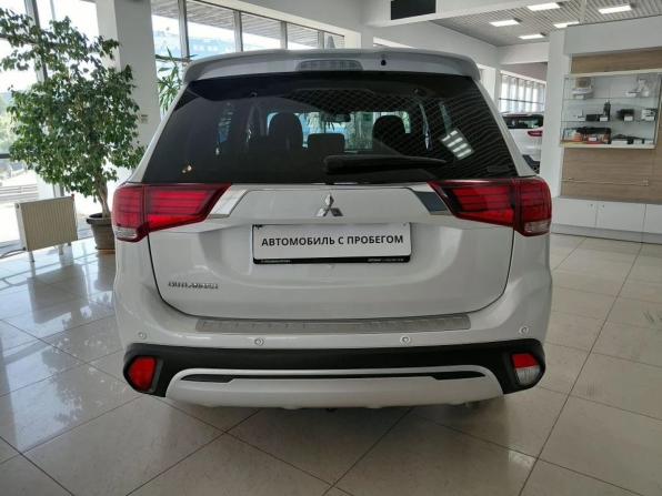 Mitsubishi Outlander III Рестайлинг 3 с пробегом 2020 года, цена 2 650 000 рублей, 81495 км, внедорожник, Автокод Объявления