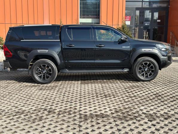 Toyota Hilux VIII Рестайлинг 2 с пробегом 2022 года, цена 4 950 000 рублей, 82068 км, пикап, Автокод Объявления