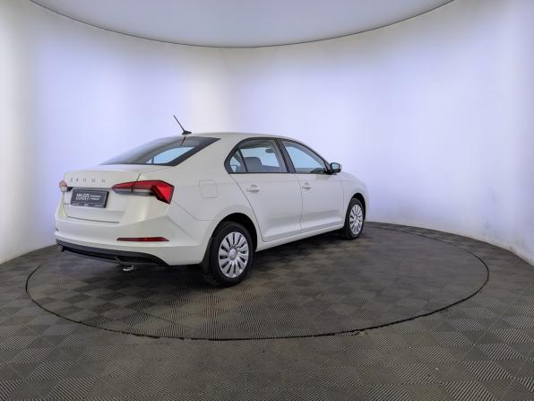 Skoda Rapid II с пробегом 2021 года, цена 1 050 000 рублей, 267080 км, лифтбек, Автокод Объявления