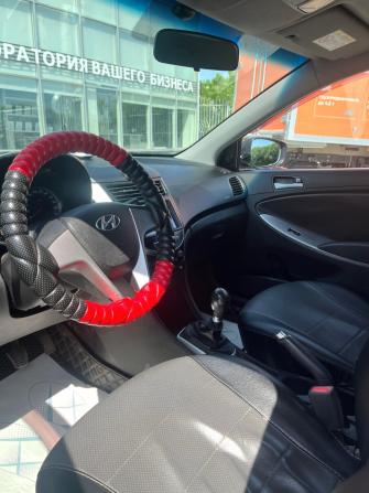 Hyundai Solaris I с пробегом 2014 года, цена 760 000 рублей, 138330 км, седан, Автокод Объявления