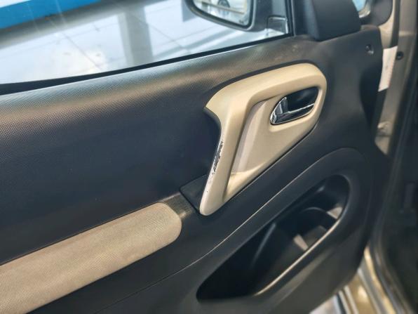 Peugeot Partner II с пробегом 2012 года, цена 300 000 рублей, 250000 км, компактвэн, Автокод Объявления