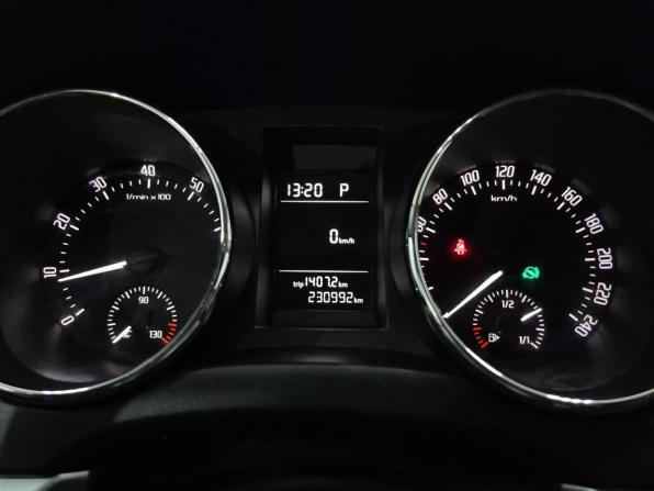 Skoda Yeti I Рестайлинг с пробегом 2016 года, цена 1 140 000 рублей, 230985 км, внедорожник, Автокод Объявления