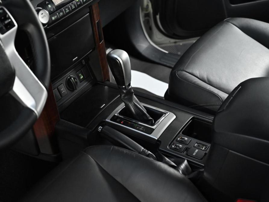 Toyota Land Cruiser Prado 150 Series Рестайлинг 1 Москва  - изображение 10