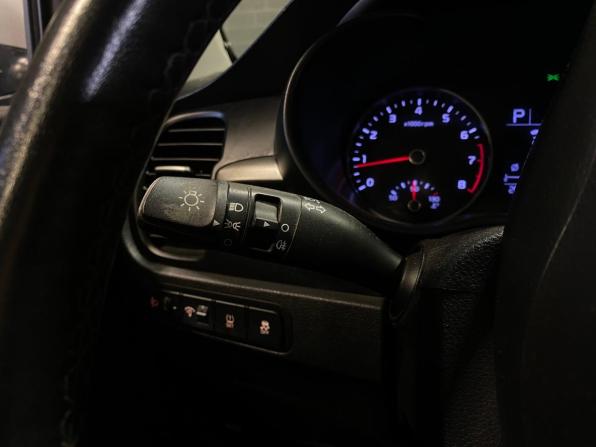 Kia Rio IV с пробегом 2019 года, цена 1 500 000 рублей, 108770 км, хэтчбек, Автокод Объявления
