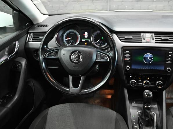 Skoda Octavia III (A7) Рестайлинг с пробегом 2018 года, цена 1 700 000 рублей, 272882 км, лифтбек, Автокод Объявления