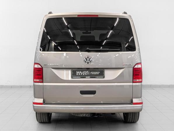 Volkswagen Multivan T6 Рестайлинг с пробегом 2019 года, цена 4 760 000 рублей, 85214 км, минивэн, Автокод Объявления