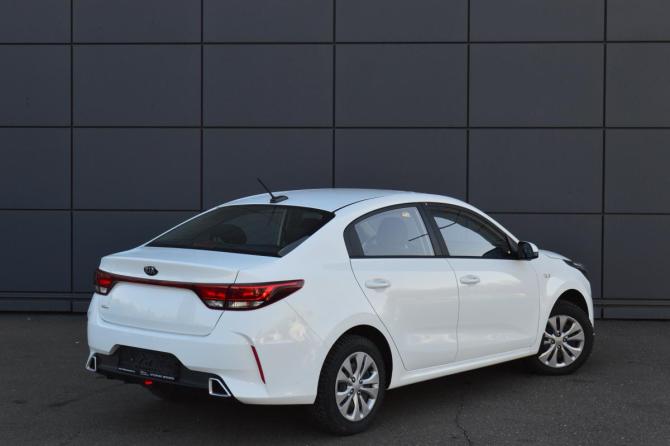 Kia Rio IV Рестайлинг с пробегом 2020 года, цена 1 460 000 рублей, 76051 км, седан, Автокод Объявления