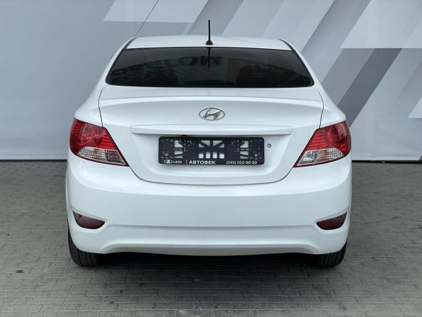 Hyundai Solaris I с пробегом 2014 года, цена 1 068 000 рублей, 137889 км, седан, Автокод Объявления