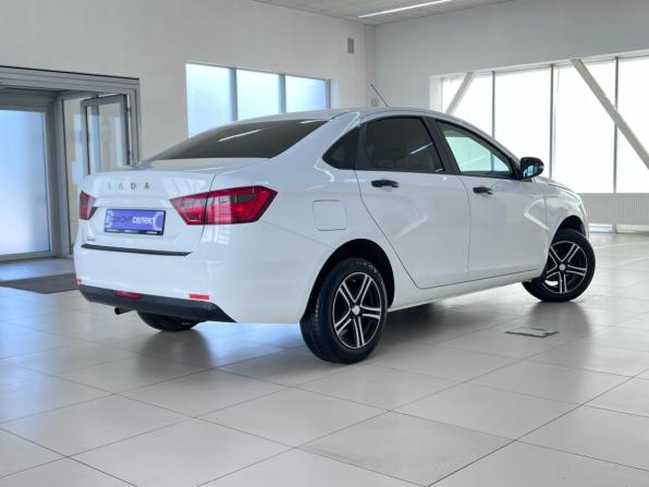 Lada (ВАЗ) Vesta I с пробегом 2018 года, цена 880 000 рублей, 121000 км, седан, Автокод Объявления