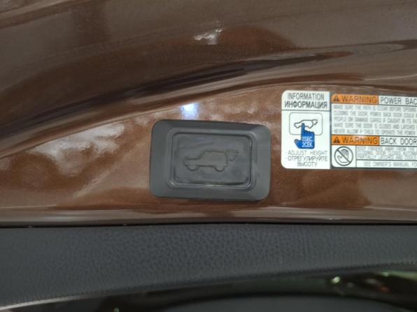 Toyota RAV4 IV (XA40) Рестайлинг с пробегом 2017 года, цена 2 650 000 рублей, 102442 км, внедорожник, Автокод Объявления